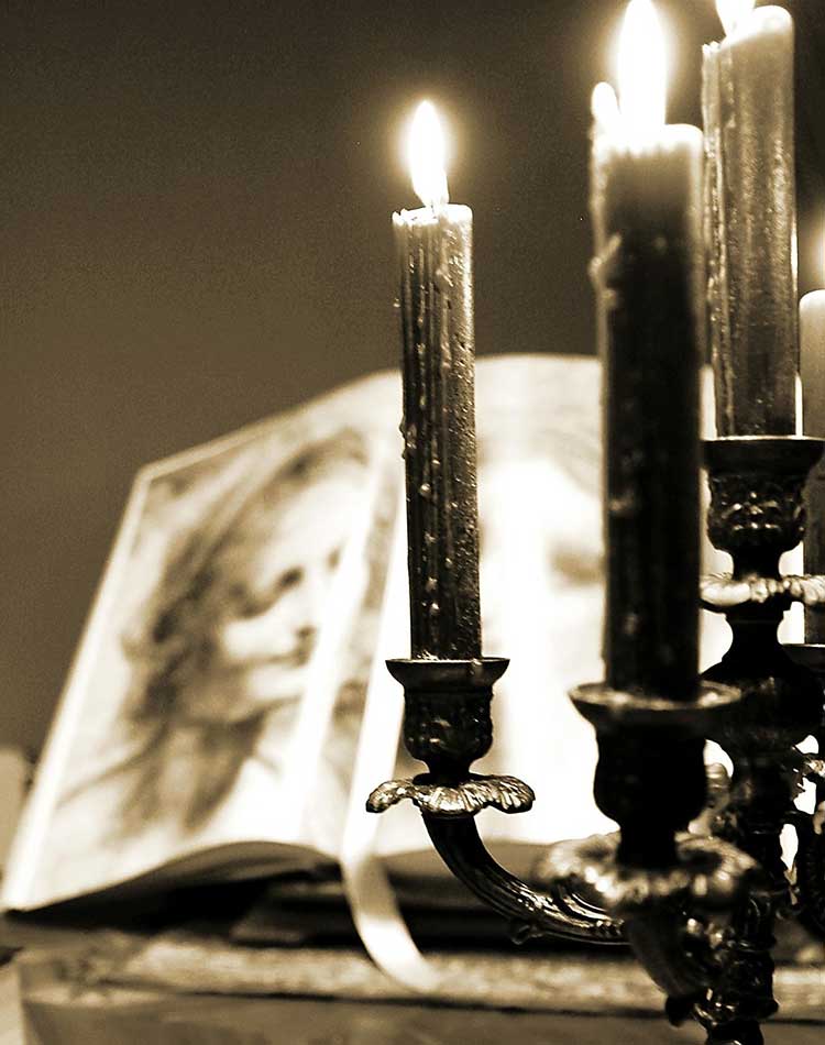 Vente en ligne de bougies pour pratiques magiques et rituels ésotériques
