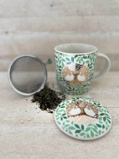 Tasse à thé verte avec couvercle et infuseur